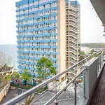 Apartahotel Topaz Sea View