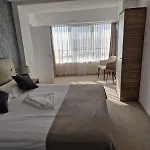 Topaz Sea View 3* Olimp