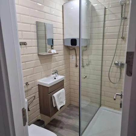 Topaz Sea View Aparthotel Olimp