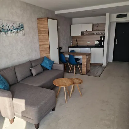 Topaz Sea View Aparthotel *
