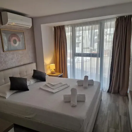 Aparthotel Topaz Sea View